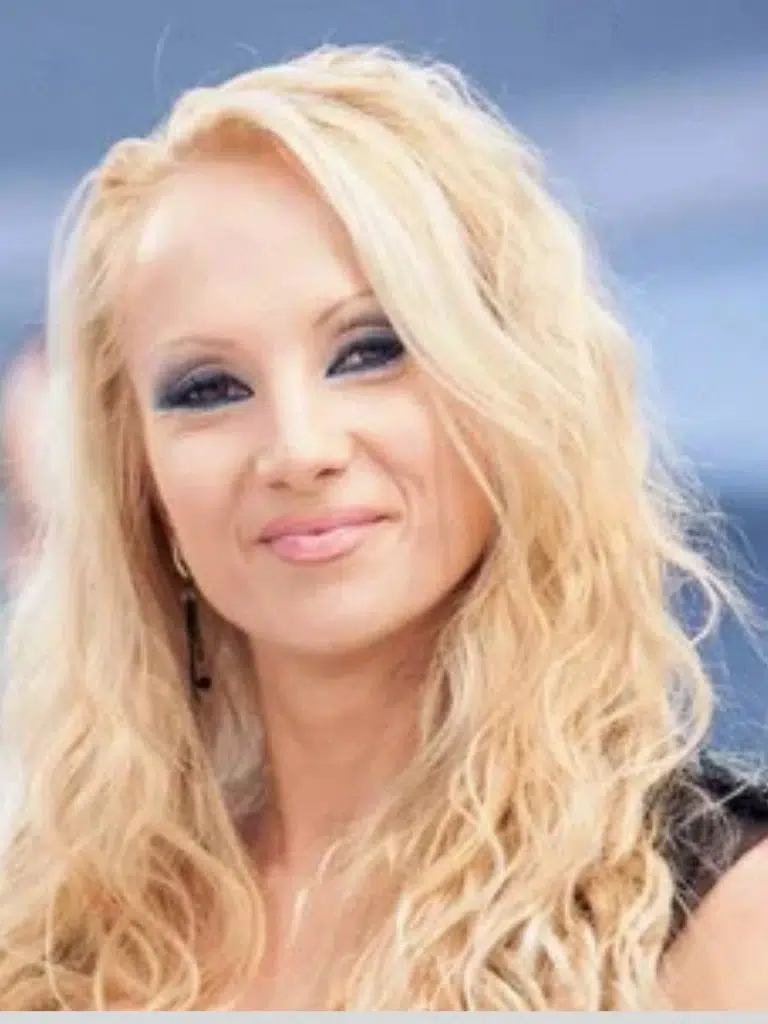 Julia Alexandratou Biography: Wiki, Age, Career, Height, Weight, Husband, Net Worth & More